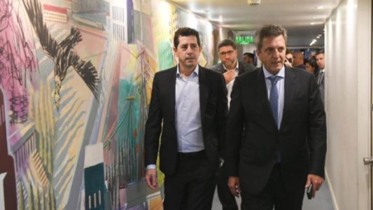 Con el respaldo de los gobernadores, Massa designó a "Wado" de Pedro como jefe de campaña