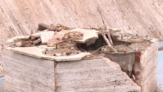 Robo y vandalismo en el Monumento: sustrajeron 40 piezas de una fuente