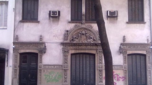 Clausuran parcialmente la obra en la casa donde vivió Federico Klemm en Recoleta