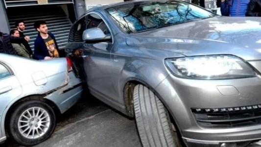 Video: la China Suárez intentaba escapar de la prensa y chocó