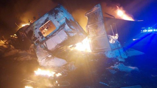 Falleció un santafesino tras triple choque de camiones, vuelco e incendio en Vicuña Mackenna