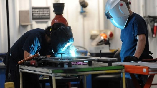 La industria pyme se desacelera y cae 0,6% anual en junio