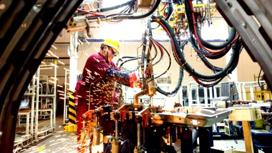 La industria santafesina considera que las medidas sobre el dólar traerán “más confusión”