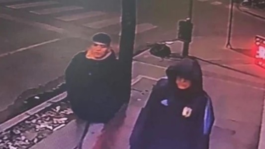 "Salieron a cazar": asesinaron a un joven en la parada de colectivo y siguen prófugos
