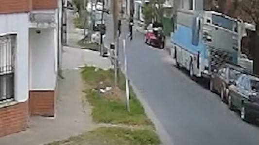 Mataron de un balazo en la cabeza a un médico en Morón para robarle el auto