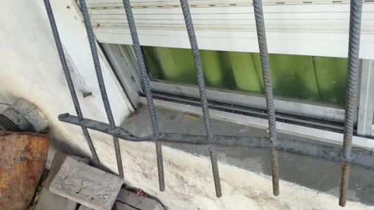 Volvieron de trabajar y se encontraron con su casa desvalijada