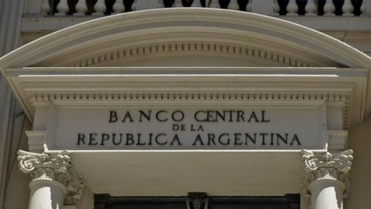 Devalución de 21%: el Gobierno fijo el dólar oficial en $350