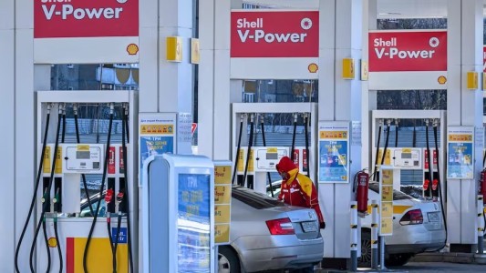 Efecto PASO: aumentó el precio del combustible tras el impacto del dólar