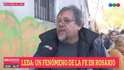 Furor por Leda, la sanadora, en la parroquia Inmaculada Concepción