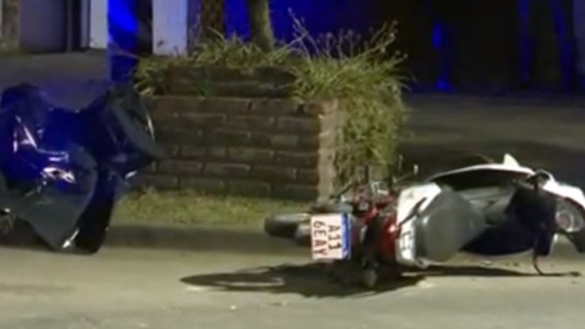 Tragedia sobre ruedas: murió motociclista al chocar con un auto