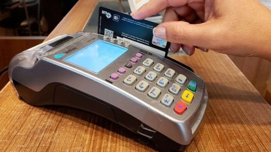 Reintegro de hasta $18.000 en compras con débito: a quiénes corresponde y cómo acceder