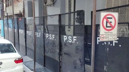 Vallaron la Agencia de Investigación Policial luego del asesinato del oficial de la AIC