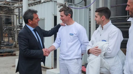 En Santa Fe: Massa anunció que se suspenden las retenciones a las exportaciones lácteas
