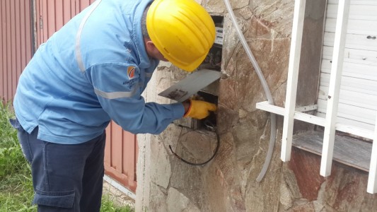 A no descuidarse: la EPE alertó por falsos empleados que intentan ingresar a los domicilios