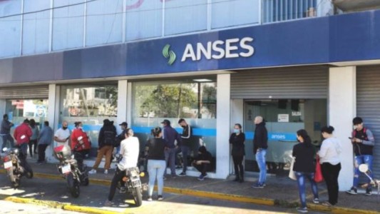 Más de 250.000 personas ya gestionaron el bono para trabajadores informales