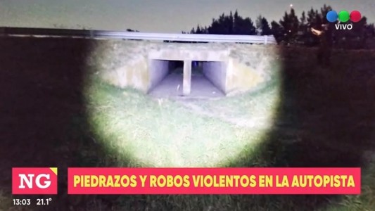 Violento robo en la autopista Rosario-Buenos Aires con adoquines y armas