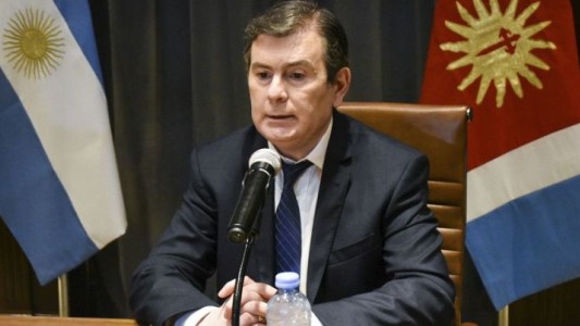 Internaron al gobernador Gerardo Zamora