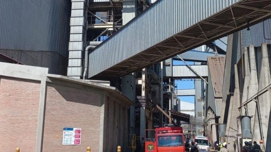 Tragedia en el Puerto de Timbúes: Un maquinista de la Cooperativa murió atrapado por cereal