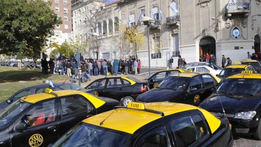 El Concejo debate por las licencias que vencen y aumentará la tarifa