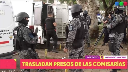 Trasladan a detenidos de comisarías hacia cárceles de la provincia