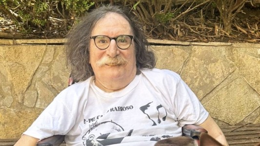 Reapareció Charly García sonriente en sus redes