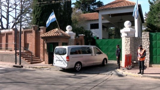 Javier Milei se mudó a la Quinta de Olivos: llegó acompañado por Fátima Florez