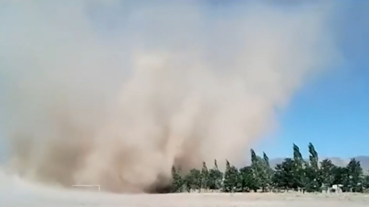 Torbellino destructor en Neuquén