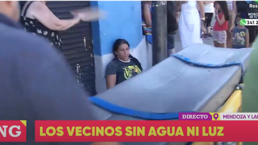 Vecinos cortan las calles por cortes de luz