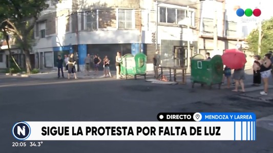 Larrea 1400: 48 horas sin luz, temen por la inseguridad