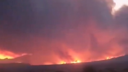 El incendio en el Parque Nacional Los Alerces avanza hacia Esquel: panorama “bastante adverso”