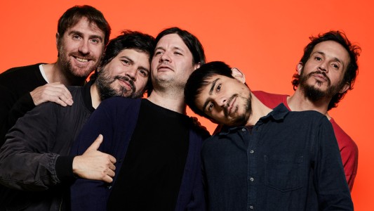 Él Mató a Un Policía Motorizado anunció su primer Movistar Arena