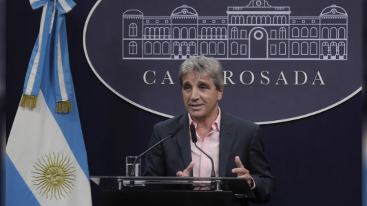 ¿Fin del cepo al dólar? El Gobierno piensa en junio como fecha límite para levantarlo