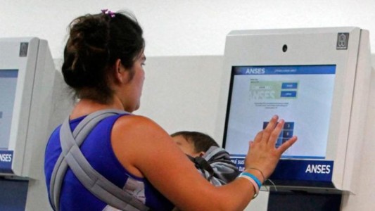 Libreta AUH: el 31 de marzo vence el plazo para presentarse online