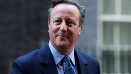 Tierra del Fuego declaró "persona no grata" a David Cameron por su viaje a las Islas Malvinas