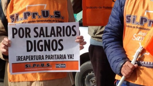 Profesionales de la salud nucleados en SiPrUs paran por 48 horas