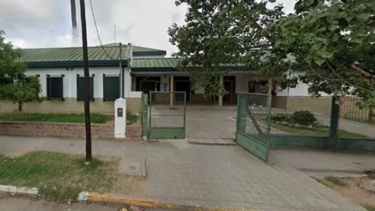 Córdoba: fue al acto de inicio de clases de una escuela y quiso atacar con un cuchillo a su ex pareja