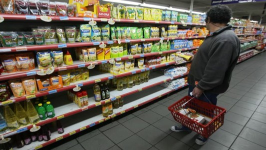 La canasta básica alimentaria subió un 21,6% en febrero