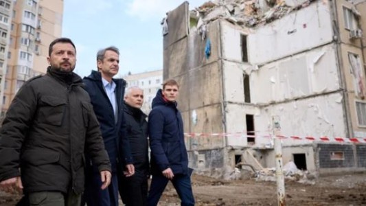 Rusia lanzó misil sobre Odesa durante visita de Zelenski y el primer ministro griego