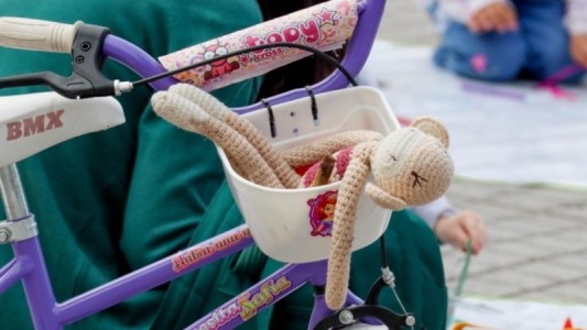 8M: harán una una bicicleteada en homenaje a una ciclista payasa, víctima de femicidio