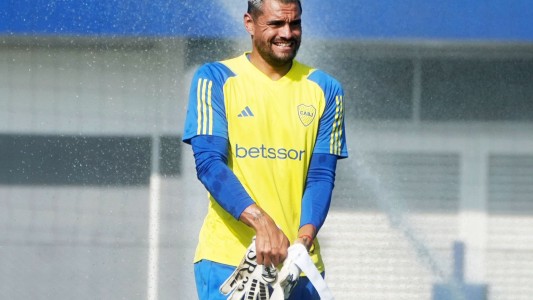 Sergio Romero sufrió una molestia y se perderá el clásico ante Racing