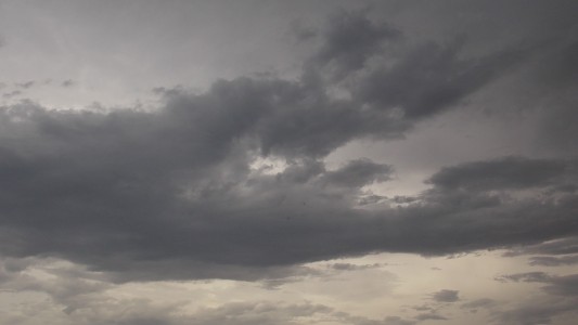 Rige una alerta meteoroligico amarillo por tormentas para el sábado