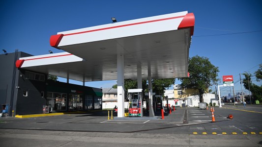 Estaciones de servicio evalúan permanecer cerradas durante la noche