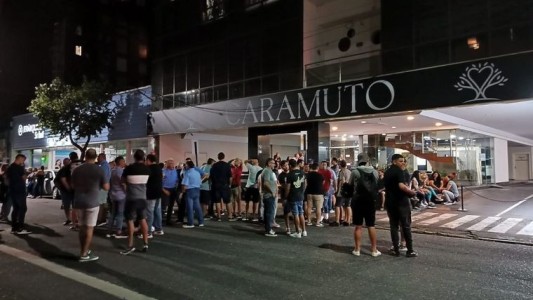 Dolor y reclamos en el último adiós al chofer de la K