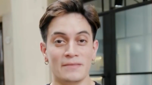 Así se presentaba el colorista asesinado por un compañero en una peluquería de Recoleta