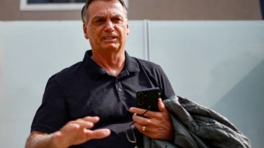 Bolsonaro pasó dos noches en la embajada húngara tras retención de pasaporte