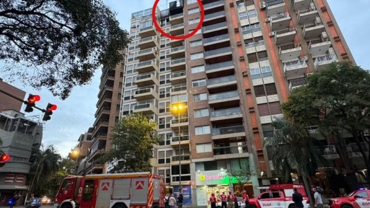 Trágico incendio: un joven murió tras saltar del balcón del piso 12