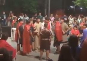 Video: pánico en un Vía Crucis en La Matanza por un tiroteo