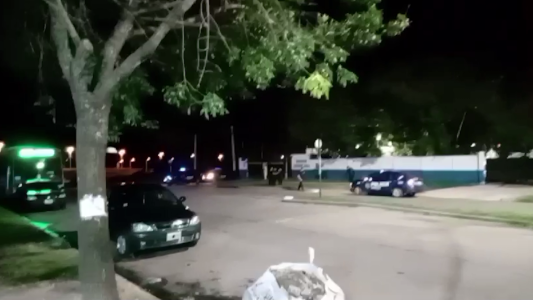 Atacaron a balazos un frigorífico en zona sur y otro en Villa Gobernador Gálvez: dejaron amenazas