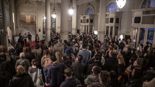 Miles de personas pasaron por "La noche de los teatros históricos"
