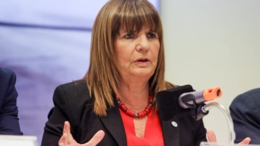 Apareció una bandera con una amenaza a Patricia Bullrich en zona noroeste